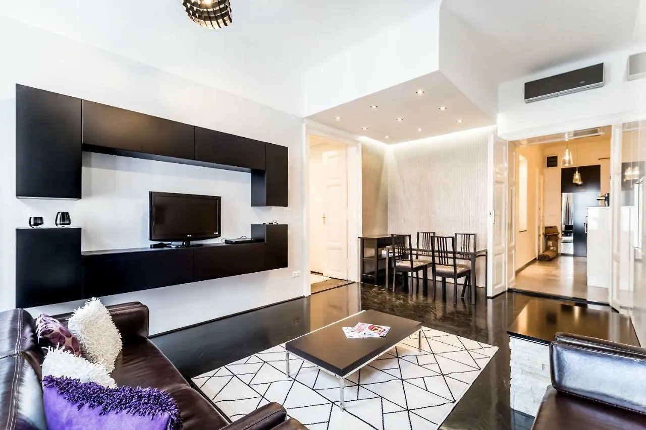 Bpr B&W Elegant Home 부다페스트 헝가리